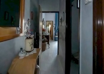 Hall / corridoio - Trilocale Via Circonvallazione
 
312, Caltagirone - foto 4