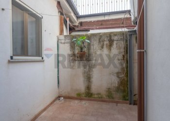 Terrazza - Trilocale Via Circonvallazione
 
312, Caltagirone - foto 11