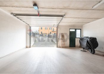 Parcheggio - Locale Commerciale Via Roma
276, Rosora - foto 12