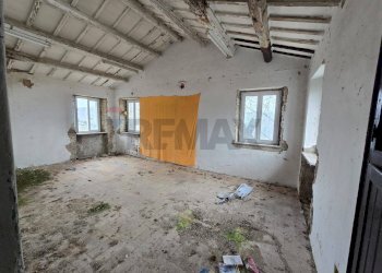 Stanza vuota - Rustico Contrada Pratelli
 
28, Rosora - foto 21