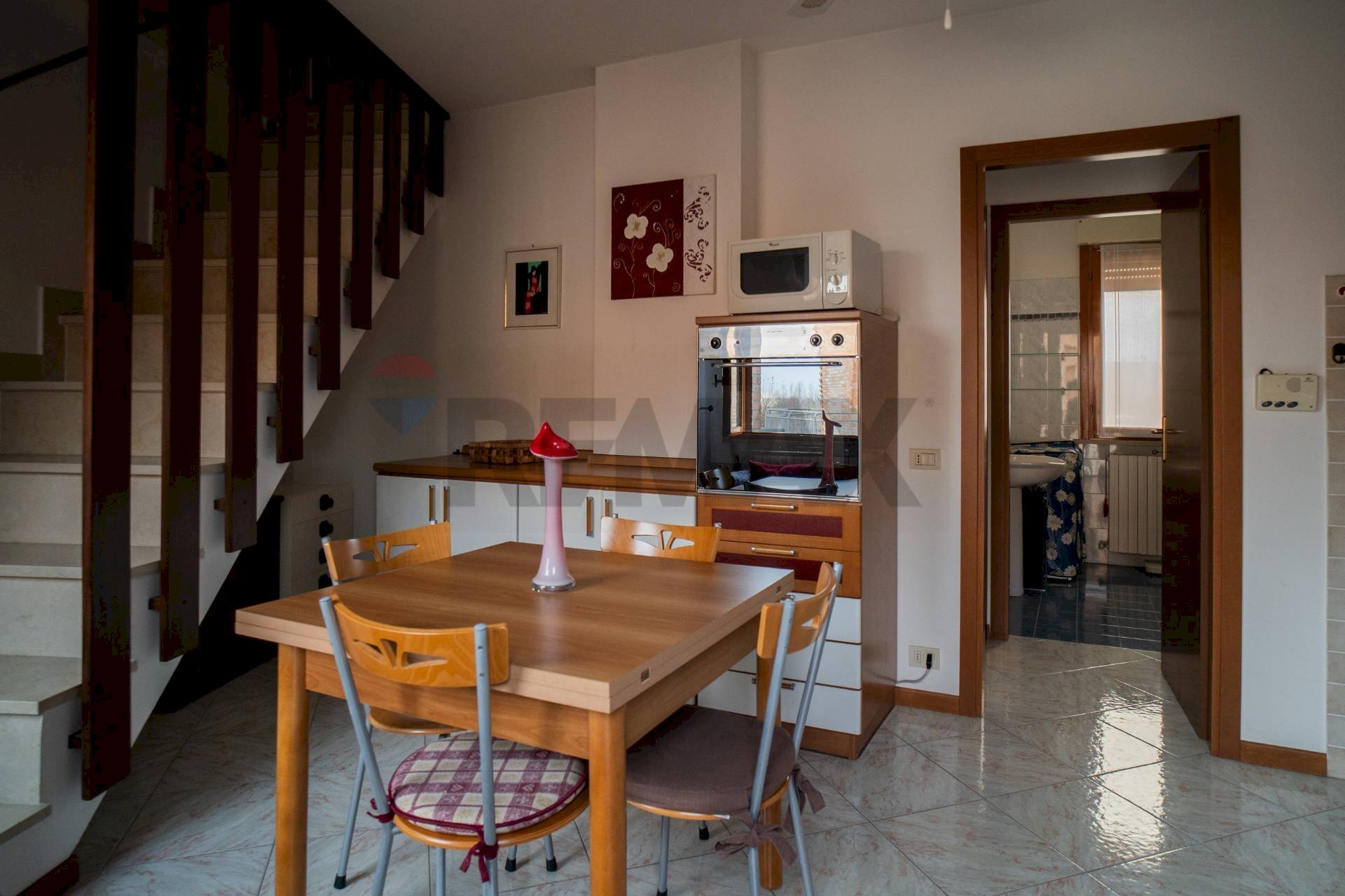 Sala da pranzo - Trilocale via fornaci
 
1d, Montemarciano - foto 3