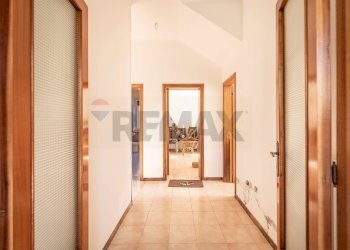 ingresso piano terra - Casa semi indipendente giovanni annibaldi
 
4, Cupramontana - foto 15