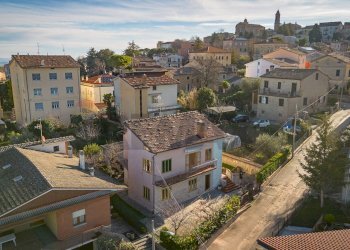 Edificio all\'aperto - Casa semi indipendente giovanni annibaldi
 
4, Cupramontana - foto 27