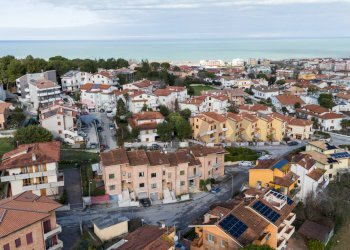 Edificio all\'aperto - Villa a Schiera Via dei Mandorli
 
95, Montemarciano - foto 2