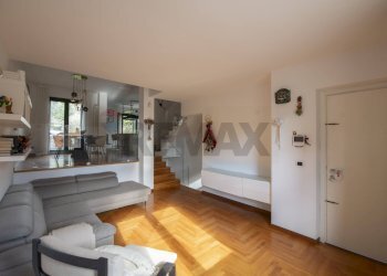 Soggiorno - Villa a Schiera Via dei Mandorli
 
95, Montemarciano - foto 25