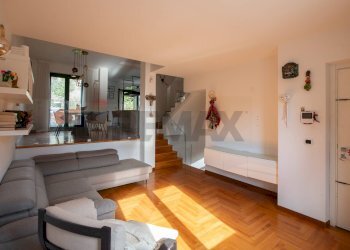 Soggiorno - Villa a Schiera Via dei Mandorli
 
95, Montemarciano - foto 26