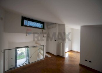 Stanza vuota - Villa a Schiera Via dei Mandorli
 
95, Montemarciano - foto 40