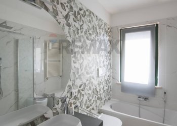 Bagno - Villa a Schiera Via dei Mandorli
 
95, Montemarciano - foto 48