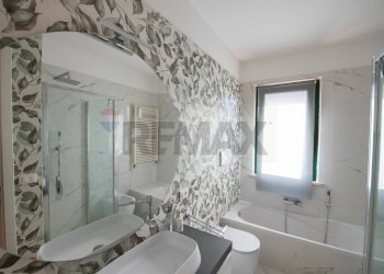 Bagno - Villa a Schiera Via dei Mandorli
 
95, Montemarciano - foto 49