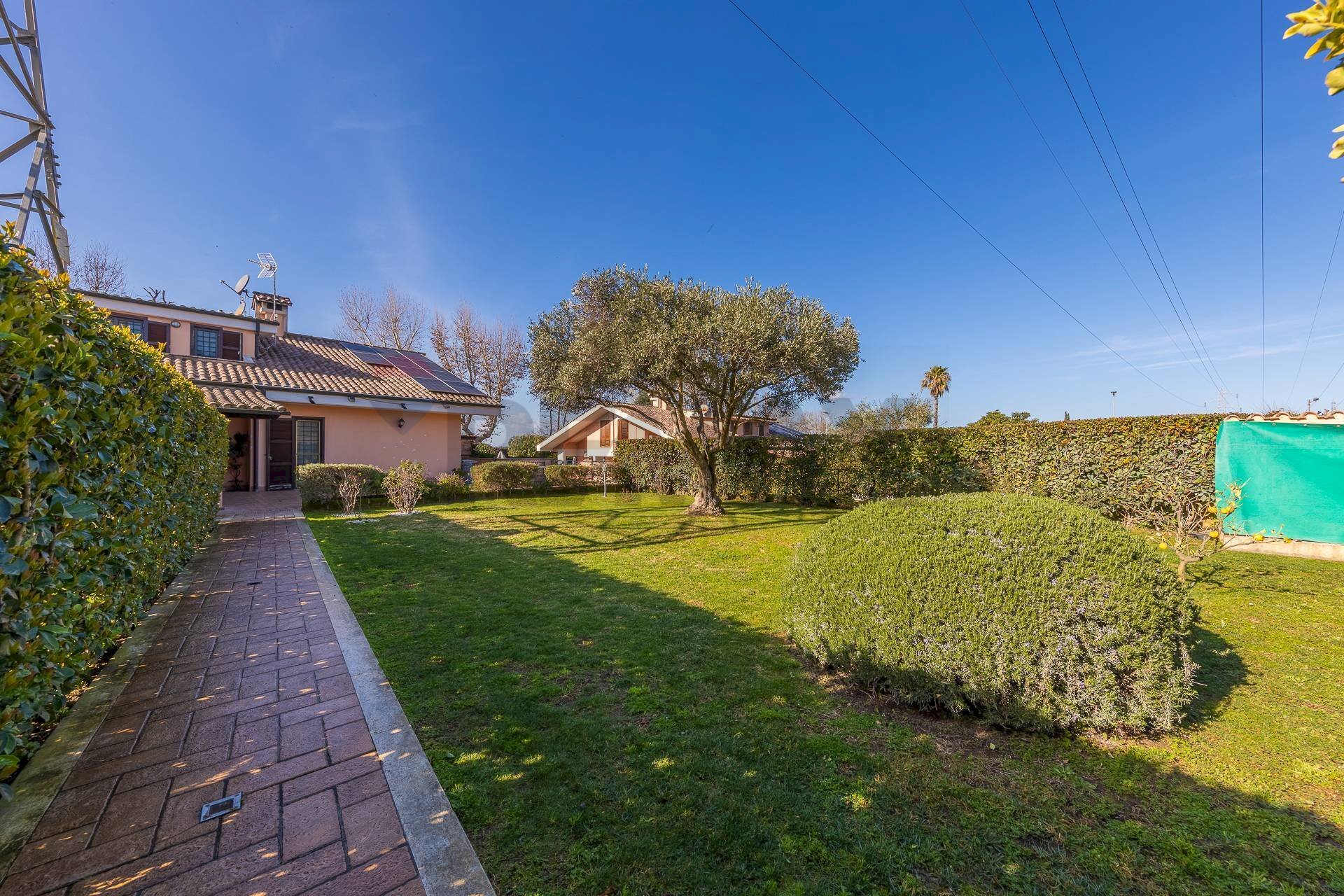 Giardino - Villa VIA POGGIO FIORITO
2, Guidonia Montecelio - foto 2