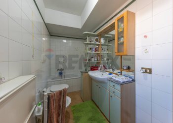 Bagno - Villa VIA POGGIO FIORITO
 
2, Guidonia Montecelio - foto 24
