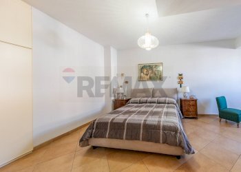 Camera / camera da letto - Villa VIA POGGIO FIORITO
 
2, Guidonia Montecelio - foto 26