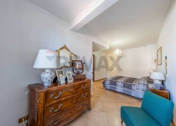 Camera / camera da letto - Villa VIA POGGIO FIORITO
 
2, Guidonia Montecelio - foto 29