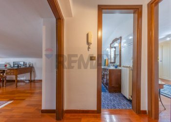 Hall / corridoio - Villa VIA POGGIO FIORITO
 
2, Guidonia Montecelio - foto 33