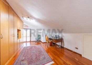 Hall / corridoio - Villa VIA POGGIO FIORITO
 
2, Guidonia Montecelio - foto 45