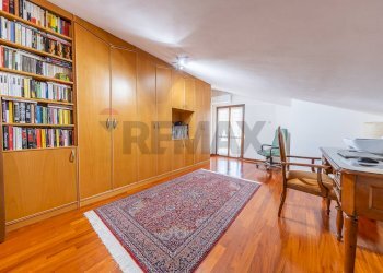 Ufficio - Villa VIA POGGIO FIORITO
 
2, Guidonia Montecelio - foto 46