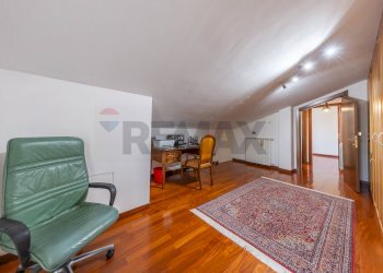 Ufficio - Villa VIA POGGIO FIORITO
 
2, Guidonia Montecelio - foto 47