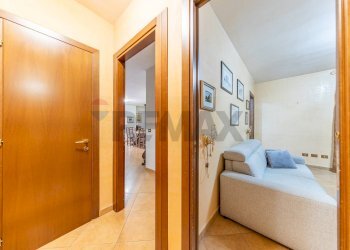 Hall / corridoio - Villa VIA POGGIO FIORITO
 
2, Guidonia Montecelio - foto 50