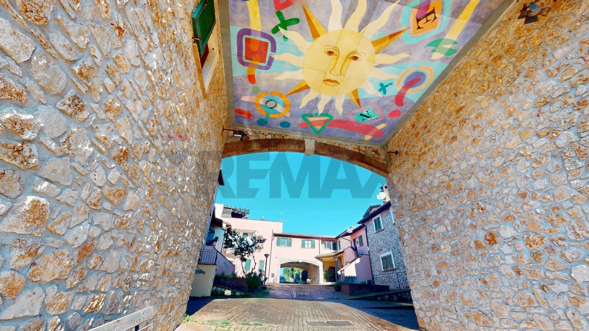 Edificio all\'aperto - Three-room apartment Vocabolo le 5 Torri, Todi - photo 2