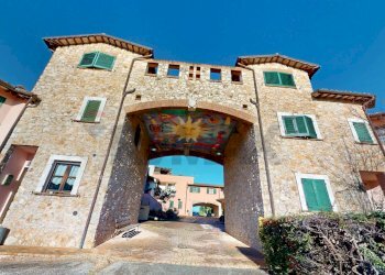 Casa all\'aperto - Trilocale Vocabolo le 5 Torri, Todi - foto 1