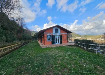 Casa all\'aperto - Casa indipendente Via Umberto D'agostino, Salerno - foto 2