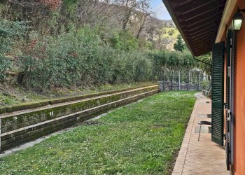 Giardino - Casa indipendente Via Umberto D'agostino, Salerno - foto 7