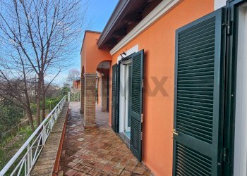 Balcone - Casa indipendente Via Umberto D'agostino, Salerno - foto 32