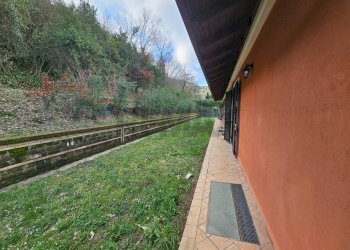 Giardino - Casa indipendente Via Umberto D'agostino, Salerno - foto 40