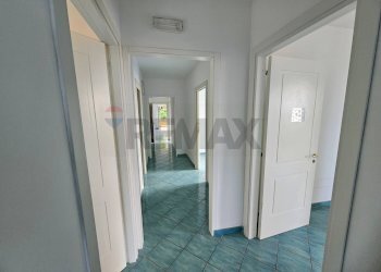 Hall / corridoio - Casa indipendente Via Umberto D'agostino, Salerno - foto 53