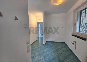 Stanza vuota - Casa indipendente Via Umberto D'agostino, Salerno - foto 76