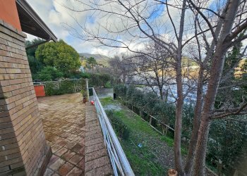 Balcone - Casa indipendente Via Umberto D'agostino, Salerno - foto 96