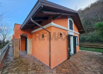 Casa all\'aperto - Casa indipendente Via Umberto D'agostino, Salerno - foto 123