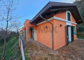 Casa all\'aperto - Casa indipendente Via Umberto D'agostino, Salerno - foto 133