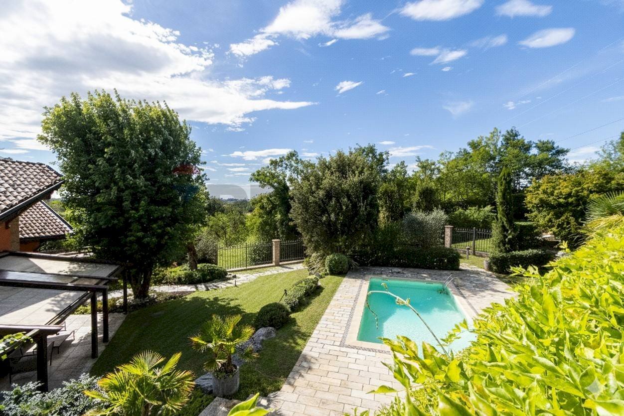 Piscina - Villa VIA CASCINA BRUGHIERA
 
9, Lesmo - foto 1