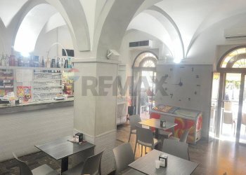 Cucina - Attività Commerciale piazza  manganelli
 
46, Graniti - foto 4