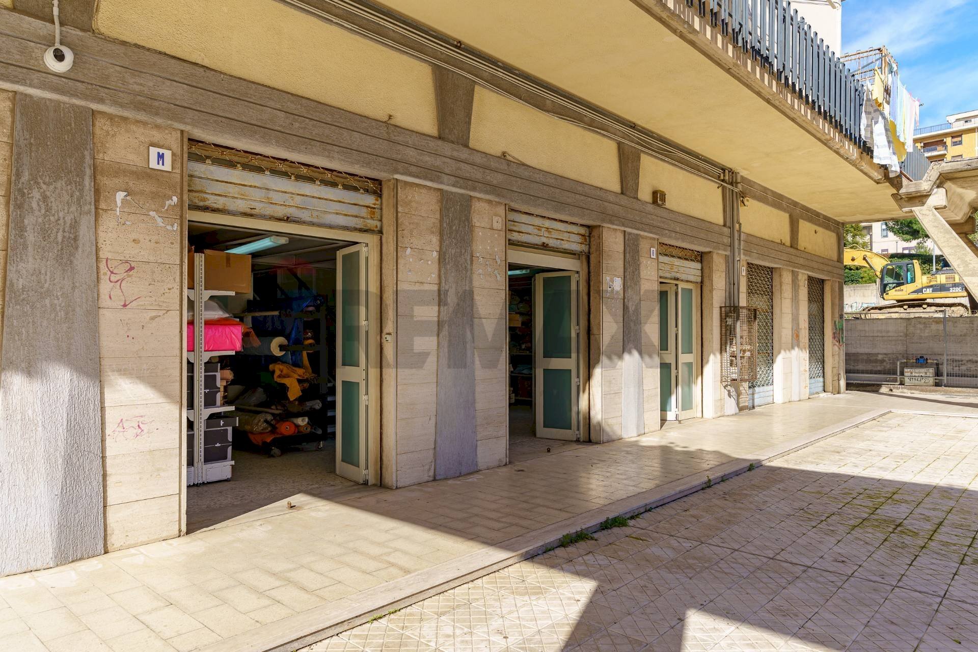 Edificio all\'aperto - Locale Commerciale Via Vincenzo Giuffrida
 
203, Catania - foto 1
