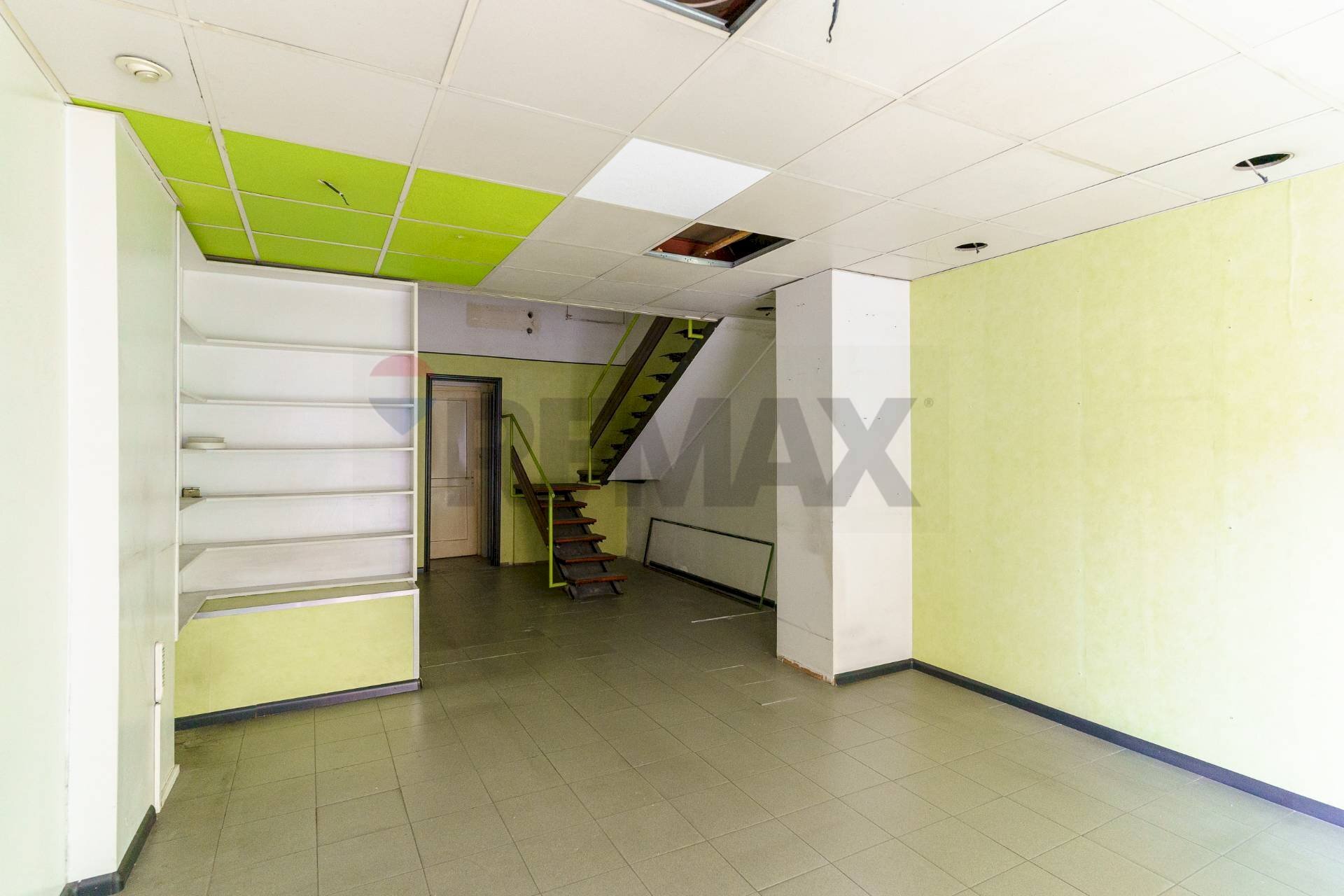 Stanza vuota - Locale Commerciale Via Etnea
 
557, Catania - foto 1