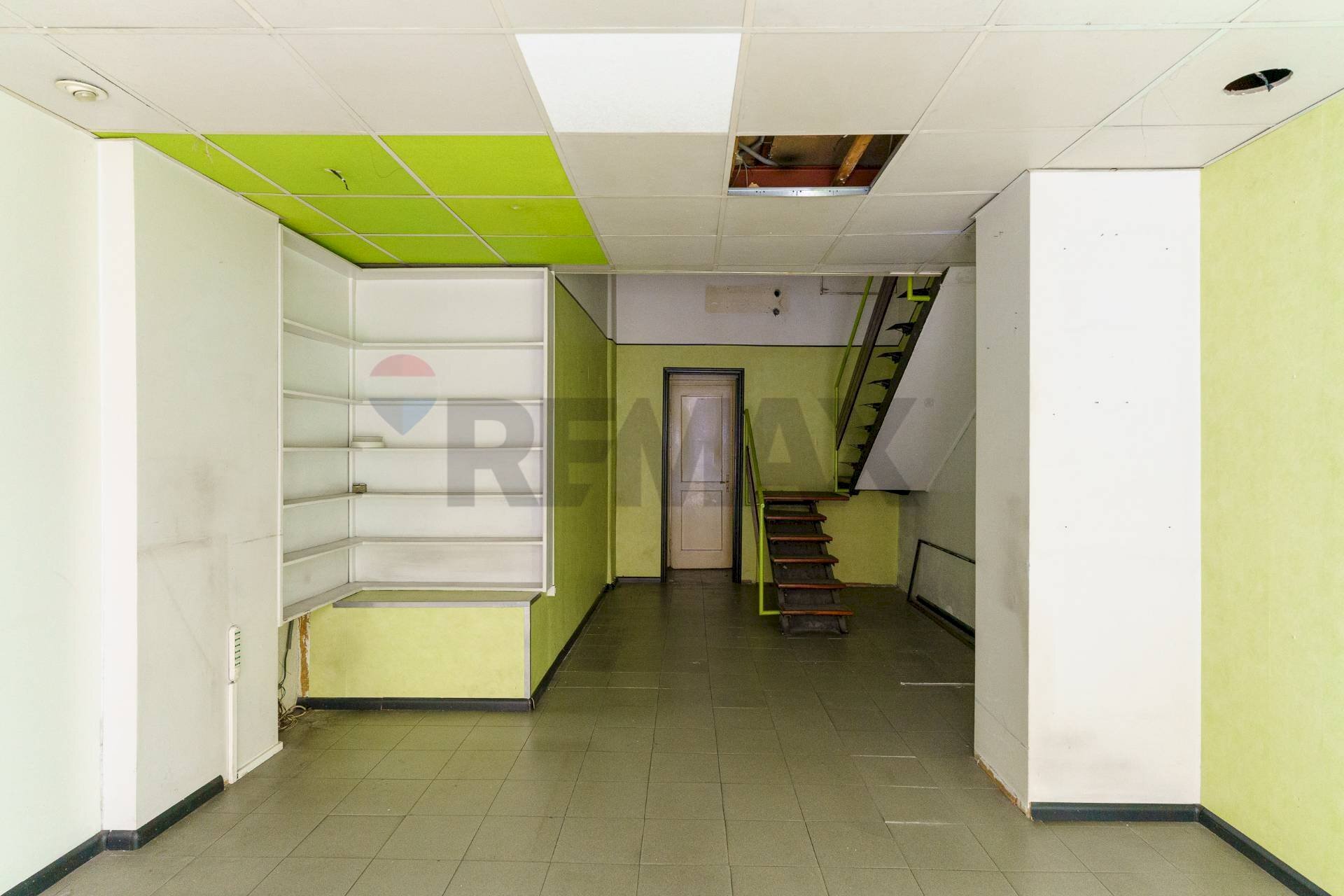 Ricezione / Lobby - Locale Commerciale Via Etnea
 
557, Catania - foto 2