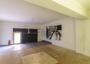 Stanza vuota - Locale Commerciale Via Etnea
 
557, Catania - foto 11