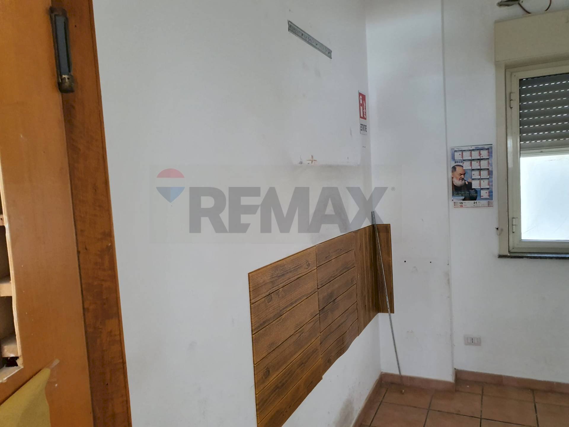 Stanza vuota - Commercial Premises VIA CAIO DUILIO
20, Furci Siculo - photo 2