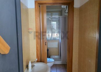 Bagno - Locale Commerciale VIA CAIO DUILIO
20, Furci Siculo - foto 6