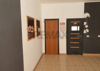 Hall / corridoio - Locale Commerciale VIA CAIO DUILIO
20, Furci Siculo - foto 8