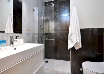 Bagno - Quadrilocale via graziano imperatore
 
39, Milano - foto 19