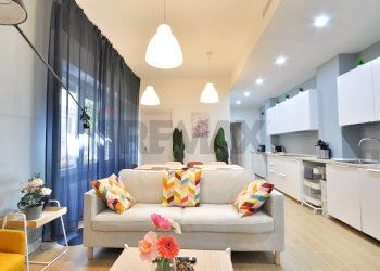 Soggiorno - Quadrilocale Via Brambilla
 
37, Como - foto 7