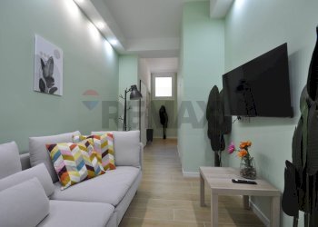 Soggiorno - Appartamento via Brambilla
 
37, Como - foto 11