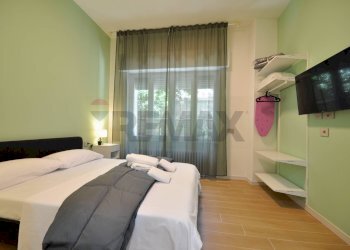 Camera / camera da letto - Appartamento via Brambilla
 
37, Como - foto 14