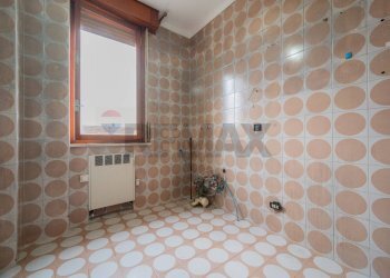 Bagno - Trilocale GALLERIA GONZAGA
 
4, Guastalla - foto 17