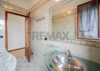 Bagno - Trilocale GALLERIA GONZAGA
 
4, Guastalla - foto 23