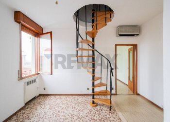 Scale - Trilocale GALLERIA GONZAGA
 
4, Guastalla - foto 27