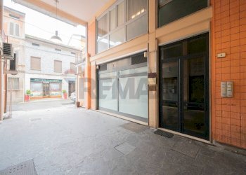 Edificio all\'aperto - Trilocale GALLERIA GONZAGA
 
4, Guastalla - foto 46